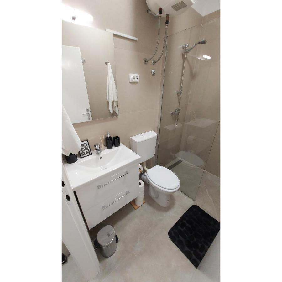Studio Apartment Lee سبليت المظهر الخارجي الصورة